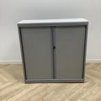 Tweedehands roldeurkast / archiefkast vv 2 legborden met, Huis en Inrichting, Kasten | Roldeurkasten en Archiefkasten, Gebruikt