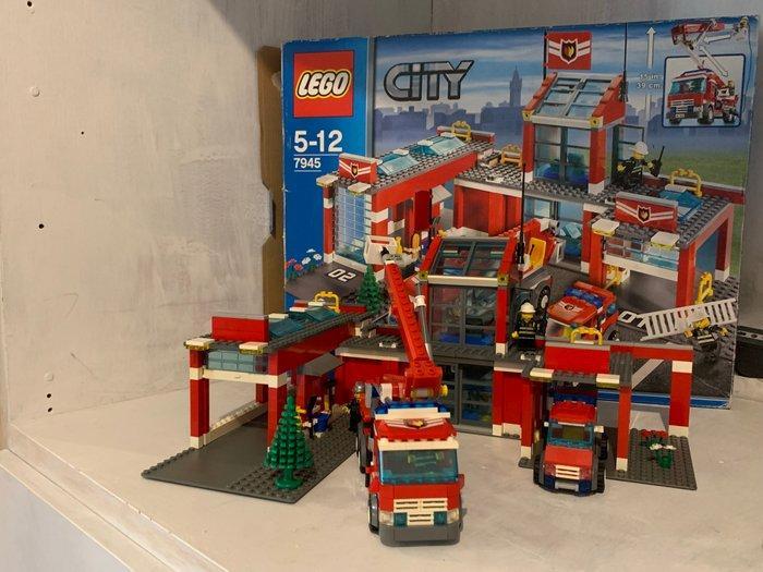 Lego Set - 7945 - City - Fire Station, Kinderen en Baby's, Speelgoed | Duplo en Lego