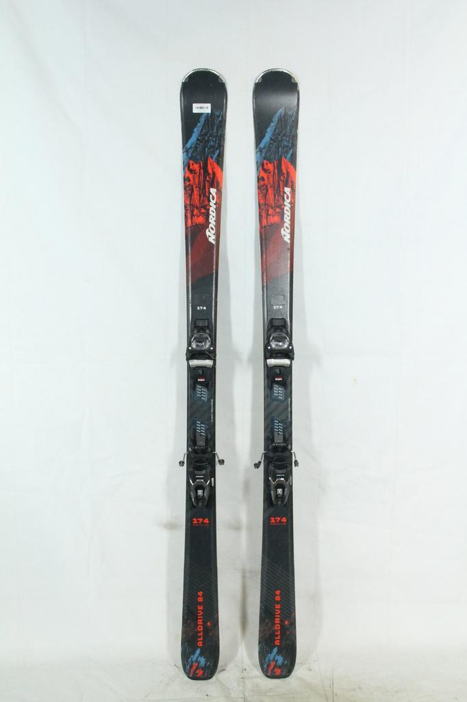 Refurbished - Ski - Nordica Alldrive 84 - 174, Sport en Fitness, Skiën en Langlaufen, Ski, 160 tot 180 cm, Gebruikt, Nordica, Ski's