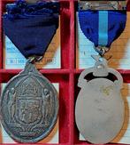 Royaume-Uni. Lot of 2 masonic medals (Sans Prix de Réserve), Postzegels en Munten, Munten en Bankbiljetten | Toebehoren