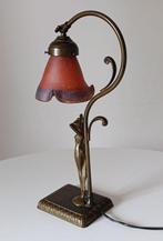 Moreau - Lampe de table - Bronze patiné, Opaline