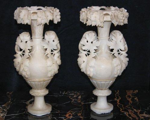 Vase (2)  - Albâtre - Paire de Vases/Amphores, Antiquités & Art, Antiquités | Autres Antiquités