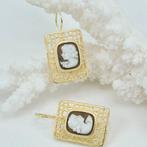 Argent, Plaqué or - Boucles doreilles - CAMMEI INCISÉ À LA, Antiquités & Art