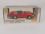Schaal 1:18 Giodi Ferrari Daytona 365 GTS/4 cabriolet 196..., Ophalen of Verzenden, Gebruikt