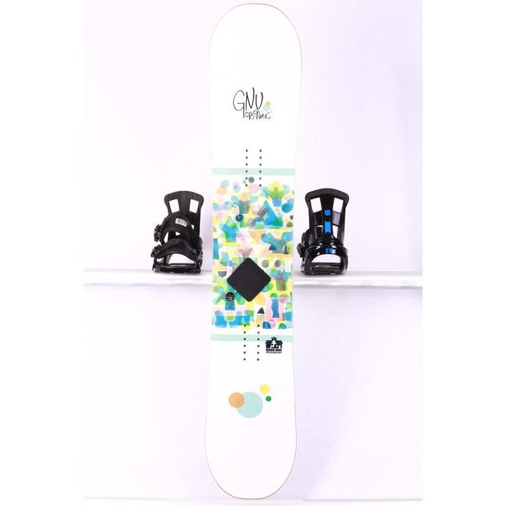 145 dames snowboard GNU B-NICE 2024, White/blue, HYBRID/Rock, Sport en Fitness, Snowboarden, Verzenden