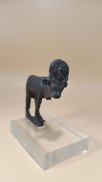 Oud-Egyptisch Bronzen beeldje van de Apis-os, Verzamelen