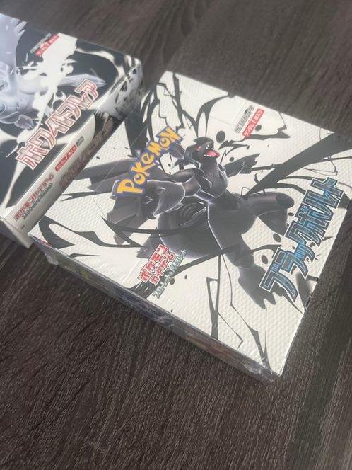 Pokémon - 2 Booster box - Scarlet & Violet - White Flare &, Hobby en Vrije tijd, Verzamelkaartspellen | Pokémon