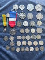 France. Très rare lot de 39 pièces anciennes et médailles en, Postzegels en Munten