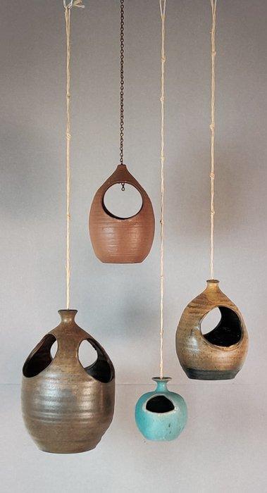 o.a. Jan de Groot - Bloempot (4) - Plantenhanger of hangende, Antiek en Kunst, Kunst | Designobjecten