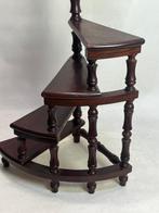 Trapje - bibliotheektrap - Hout - klassieke bibliotheektrap