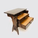 Naaidoos - Mahonie, Antiek en Kunst