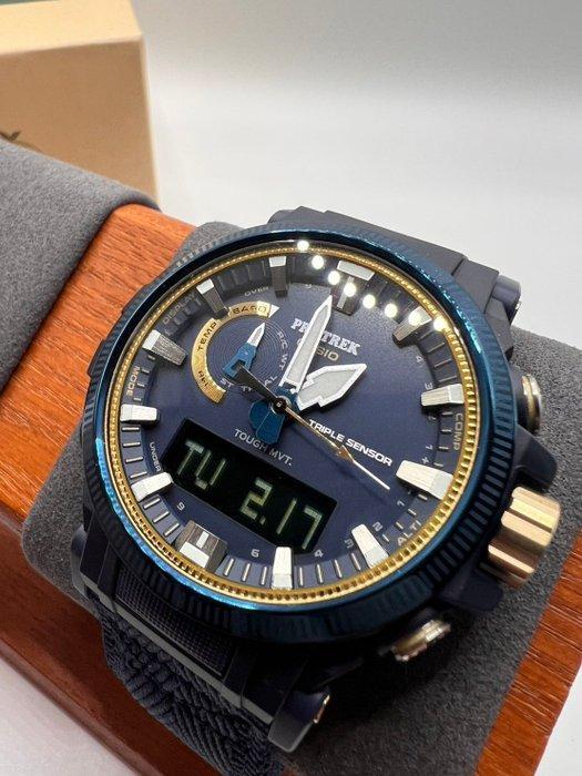 Casio - PRO TREK 50th Anniversary Limited Model NEW Full Set, Handtassen en Accessoires, Horloges | Heren