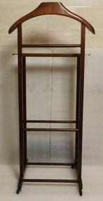 Fratelli Reguitti - Dressboy - Hout beuken, walnoot essence.