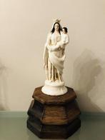 Verzameling oude religieuze voorwerpen - Porselein, Hout,