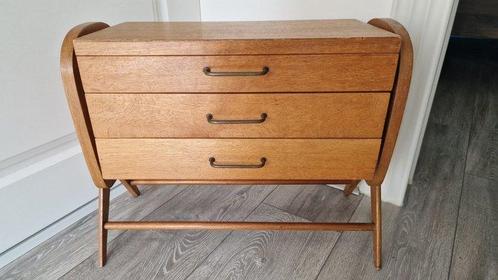 Naaidoos - Teak, Antiek en Kunst, Kunst | Designobjecten