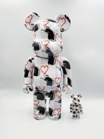 NO RESERVE Banksy X Brandalism X Medicom toy Be@rbrick -, Antiek en Kunst