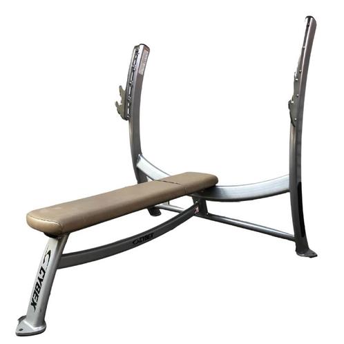 Cybex Flat Bench Press | kracht | bankdruk |, Sports & Fitness, Appareils de fitness, Envoi