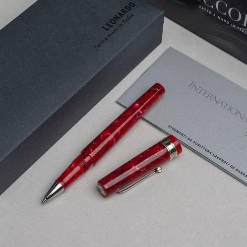 Leonardo La piccolina - Roller rosso passione - Pen, Verzamelen, Pennenverzamelingen