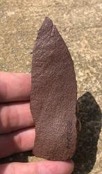 Paléolithique GRANDE pointe violette avec inclusion - 9.2 cm