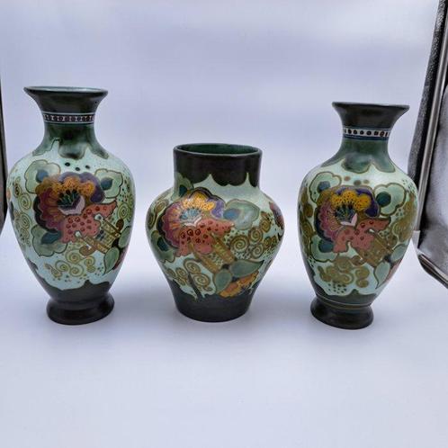 Arnhemse Fayencefabriek - Klaas Vet - Vaas (3) -  vazen  -, Antiek en Kunst, Antiek | Glaswerk en Kristal