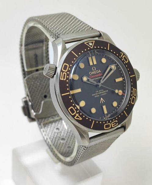 Omega - Seamaster Diver 300M “No Time To Die” 007 Edition, Handtassen en Accessoires, Horloges | Heren