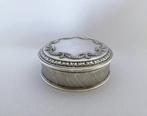 Elegant cylindrical - Doos - .800 zilver, Antiek en Kunst