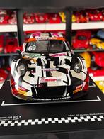 IXO 1:18 - 1 - Modelauto - Porsche 911 (991) GT3 R - Limited, Nieuw
