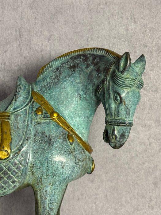 Beeld, Uniek beeld Tang-Stijl paard - 33 cm - Brons, Antiek en Kunst, Curiosa en Brocante