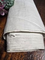 Textiel - 830 cm - 78 cm - Oude stoffen, Antiek en Kunst
