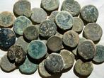 Romeinse Republiek Roman Republic 33 bronze coins lot., Postzegels en Munten