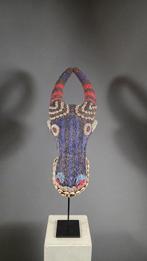 Houten masker en parels - Bamileke - Kameroen, Antiek en Kunst