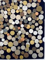 Wereld. Weltmünzen-Lot mit 300 Stück Münzen. (Zonder