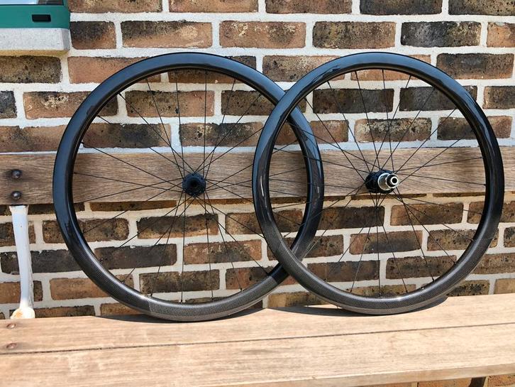 nieuwe handgespaakte carbon wielen, 40 mm disc, Fietsen en Brommers, Fietsonderdelen, Racefiets, Wiel, Nieuw, Ophalen of Verzenden