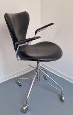 Fritz Hansen - Arne Jacobsen - Chaise de bureau - Model 3217, Antiek en Kunst, Antiek | Meubels | Stoelen en Sofa's
