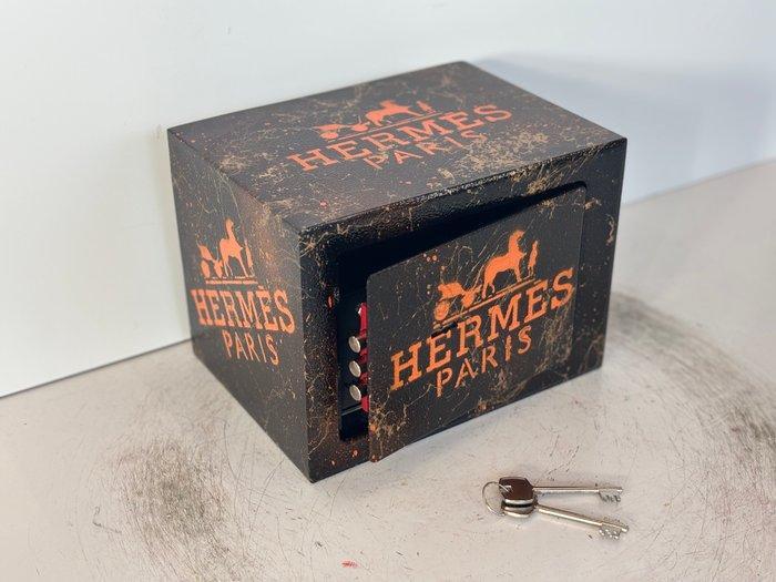 Rob VanMore - Hermes Paris Vault, Antiek en Kunst, Kunst | Designobjecten