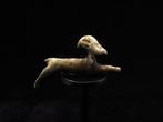 Oud-Egyptisch Zilver Amulet van een baby steenbok - 2.1 cm, Antiek en Kunst