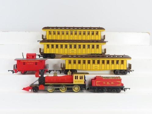 Hornby H0 - o.a R641 - Ensemble de train (4) - 4-6-0 Davy, Hobby en Vrije tijd, Modeltreinen | H0
