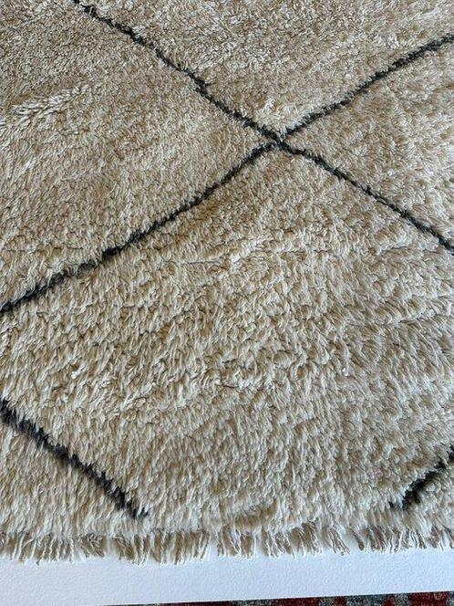 Tapijt - 320 cm - 220 cm, Huis en Inrichting, Stoffering | Tapijten en Vloerkleden
