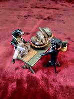 Franz Bergmann - Figurine - A dog shopping at a bread stand, Antiek en Kunst, Antiek | Keramiek en Aardewerk