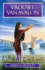 Vrouwe van Avalon / Avalonserie / 3 9789022531051, Verzenden, Gelezen, Marion Zimmer Zimmer Bradley