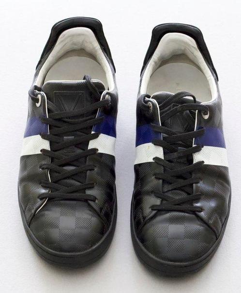 Louis Vuitton - Sneakers - Maat: UK 6,5, Antiquités & Art, Tapis & Textile