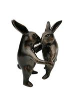Beeldje - dancing rabbits - Brons
