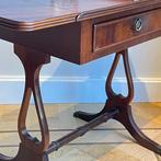 Bijzettafel - Mahonie, Antiek en Kunst