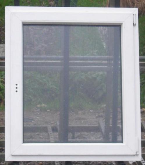 pvc raam , chassis , venster , kozijn 86  x 99 wit, Doe-het-zelf en Bouw, Raamkozijnen en Schuifdeuren, Inclusief glas, Nieuw