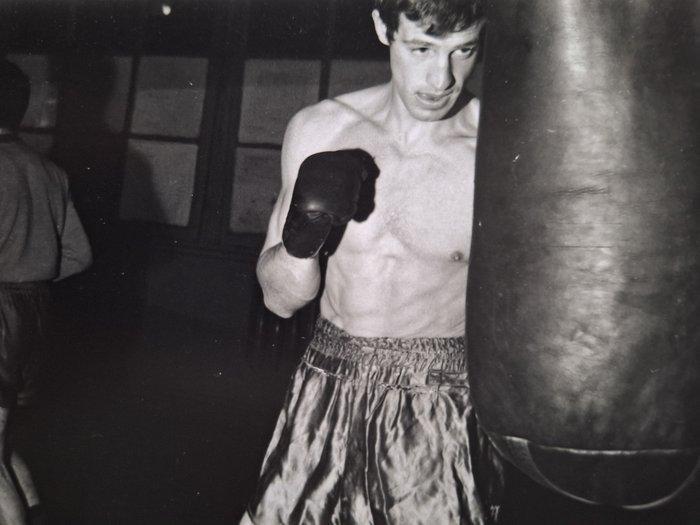 Presse E sports - Jean-Paul Belmondo Léon Morin, prêtre,, Antiek en Kunst, Kunst | Designobjecten