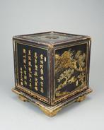 Square Lacquered Wooden Incense Burner - Hout, Lak, Verguld