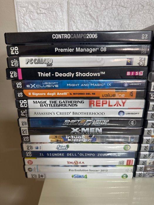 Ubisoft - Lotto videogiochi PC + DVD e VHS – oltre 30 titoli, Games en Spelcomputers, Spelcomputers | Overige Accessoires