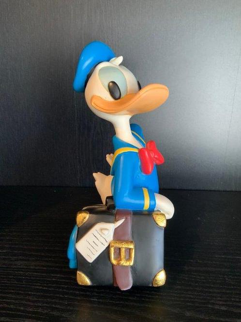 Disney - Donald Duck ready for the holidays with a, Verzamelen, Disney