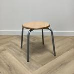 Tweedehands schoolkruk, zithoogte 39 cm, , beuken - grijs, Huis en Inrichting, Barkrukken, Gebruikt, Hout