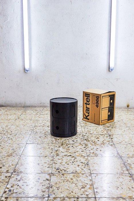 Kartell - Anna Castelli Ferrieri - Nachtkastje - Componibili, Antiek en Kunst, Antiek | Meubels | Stoelen en Sofa's